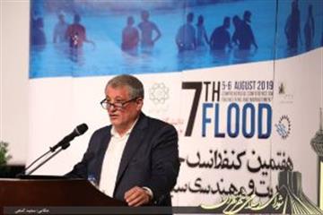 محسن هاشمی در همایش مدیریت سیلاب تاکید کرد: سیلابهای اخیر ضرورت نیاز به سامانه وپایگاه اطلاعاتی ومدیریتی تجهیزات و ماشین آلات را نشان داد